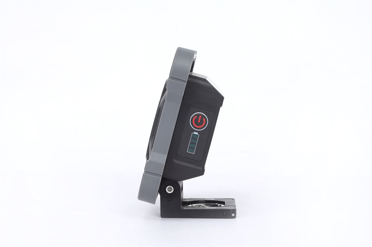 Akku-LED Strahler 20 Watt | ERBA | ZGONC